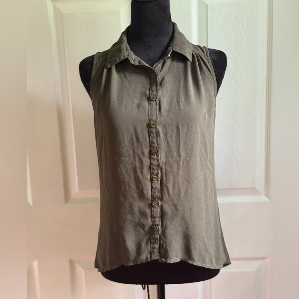Women's Top | Tank Top | Six Degrees | Size Medium |
